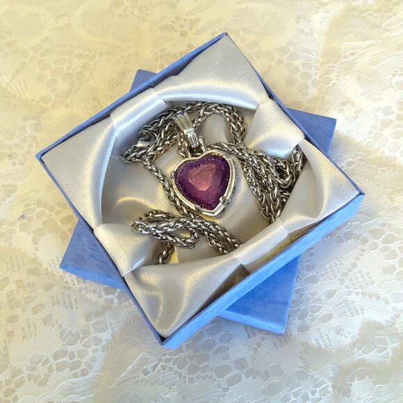 Vintage Purple Cracked Crystal Heart Silver Pendant Silver Tone Long Necklace - Picture 6 of 11